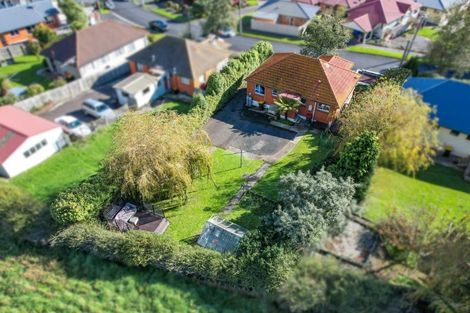 Photo of property in 35 Burgess Street, Green Island, Dunedin, 9018