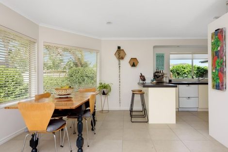 Photo of property in 49 Carlsberg Place, Papamoa Beach, Papamoa, 3118