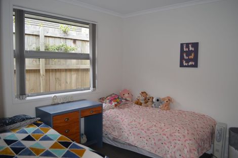 Photo of property in 35 Rochfort Crescent, Pyes Pa, Tauranga, 3112