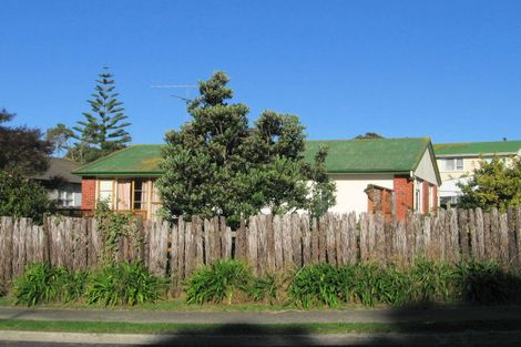 Photo of property in 81 Rangituhi Crescent, Takapuwahia, Porirua, 5022