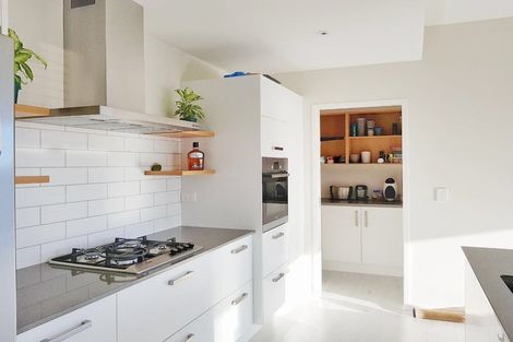 Photo of property in 25 Woodridge Drive, Stanmore Bay, Whangaparaoa, 0932