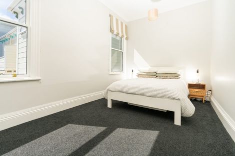 Photo of property in 84 Roxburgh Street, Mount Victoria, Wellington, 6011
