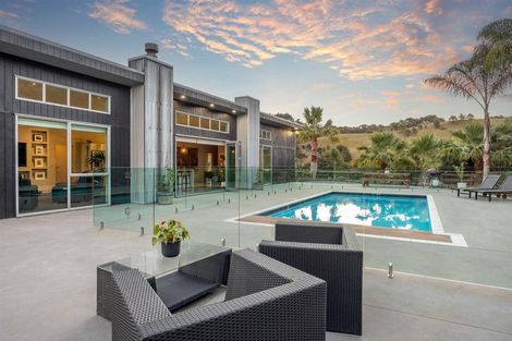 Photo of property in 105 Zanders Road, Helensville, Waimauku, 0882