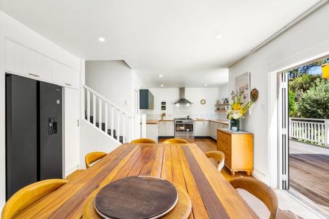 Photo of property in 23 Lighthouse Road, Bluff Hill, Napier, 4110