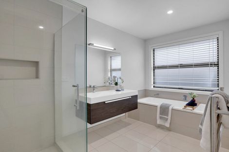 Photo of property in 54 Roy Hilton Drive, Flagstaff, Hamilton, 3210