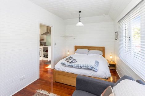 Photo of property in 39 Holly Road, St Albans, Christchurch, 8014