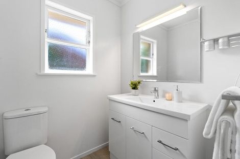 Photo of property in 3/5 Empire Road, Orewa, 0931