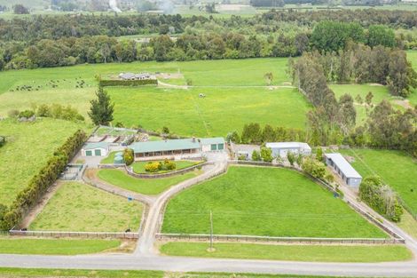 Photo of property in 382 Kimberley Road, Levin, 5571