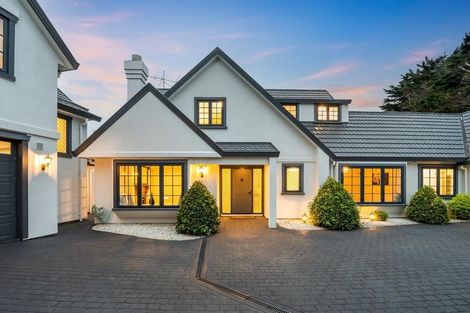 Photo of property in 29 Padnell Crescent, Paparangi, Wellington, 6037