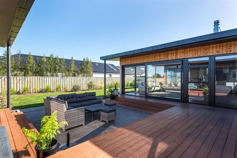 Photo of property in 16 Ardrossan Way, Tai Tapu, 7672