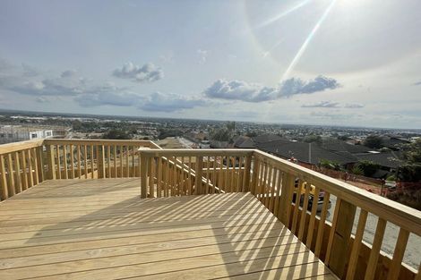 Photo of property in 9a Crestview Rise, Papakura, 2110