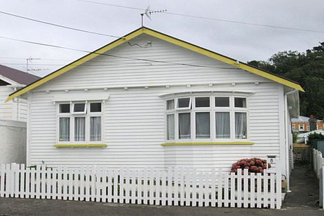 Photo of property in 8 Trevor Terrace, Newtown, Wellington, 6021