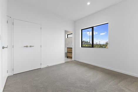 Photo of property in 36 Regis Park Drive, Pukekohe, 2120