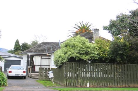 Photo of property in 96 Pahiatua Street, Hokowhitu, Palmerston North, 4410