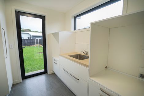 Photo of property in 4 Barker Place, Waikiwi, Invercargill, 9810