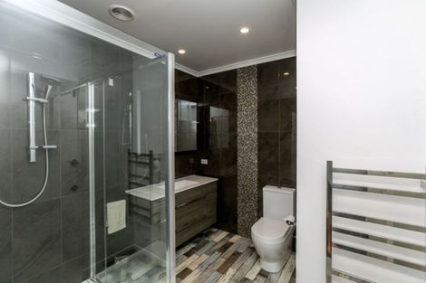 Photo of property in 401 Devon Street East, Strandon, New Plymouth, 4312