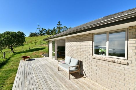 Photo of property in 143 Martins Bay Road, Mahurangi East, Warkworth, 0982