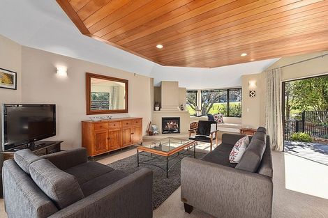 Photo of property in 7 View Road, Campbells Bay, Auckland, 0630