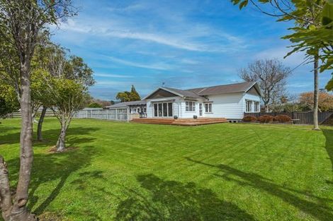 Photo of property in 10 Matipo Street, Tokomaru, Palmerston North, 4474