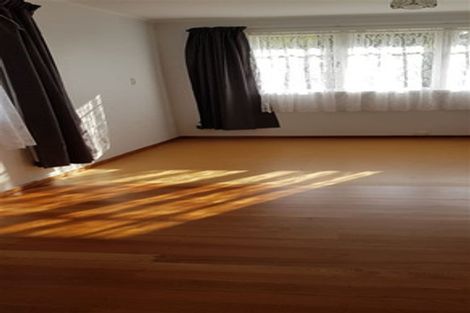 Photo of property in 4 Pomelo Road, Te Atatu South, Auckland, 0610