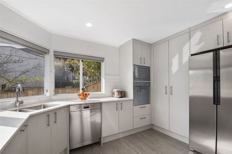 Photo of property in 7 Uruhau Close, Torbay, Auckland, 0630