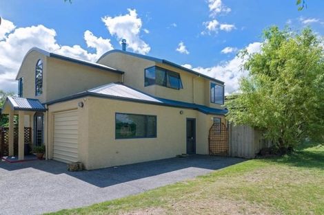 Photo of property in 2/16 Aubrey Crescent, Rainbow Point, Taupo, 3330
