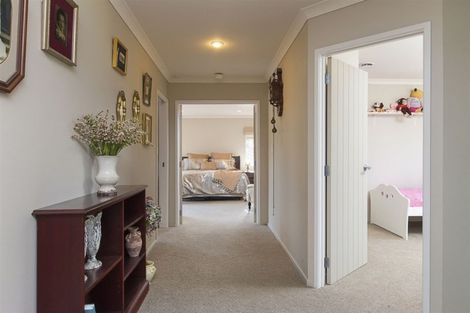 Photo of property in 5 Kendallvale Drive, Waiuku, 2123