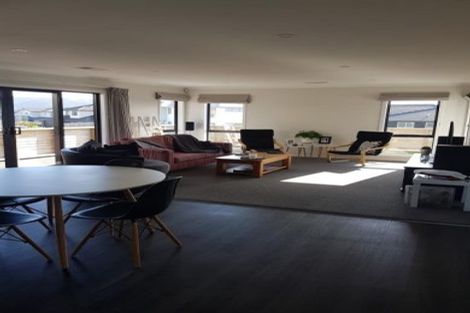 Photo of property in 42 Margaret Shields Avenue, Aotea, Porirua, 5024