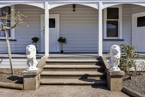 Photo of property in 68 Collins Street, Hawera, 4610