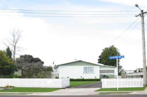 Photo of property in 409 Mangorei Road, Merrilands, New Plymouth, 4312