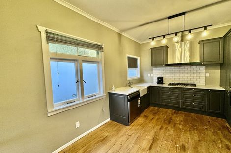 Photo of property in 15 Chatham Avenue, Mount Albert, Auckland, 1025