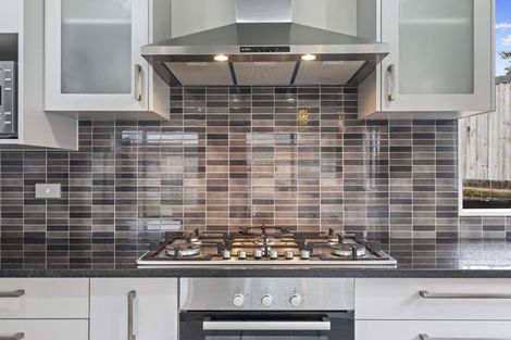 Photo of property in 8 Allendale Place, Morrinsville, 3300