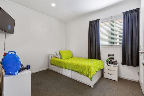 Photo of property in 5 Neta Grove, Henderson, Auckland, 0612