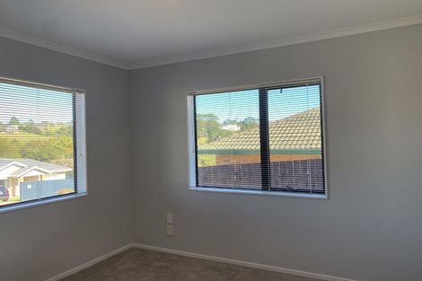 Photo of property in 6 Fleetwood Drive, Henderson, Auckland, 0612