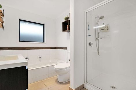 Photo of property in 10b Basley Road, Owhata, Rotorua, 3010