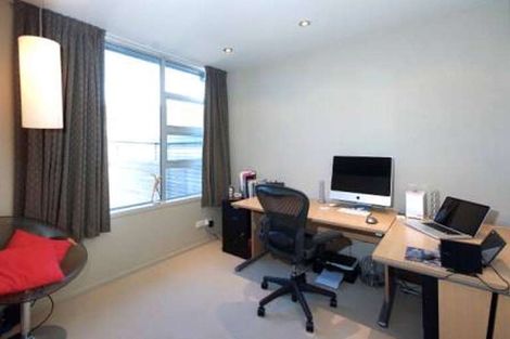 Photo of property in 15 Boardwalk Lane, Seatoun, Wellington, 6022