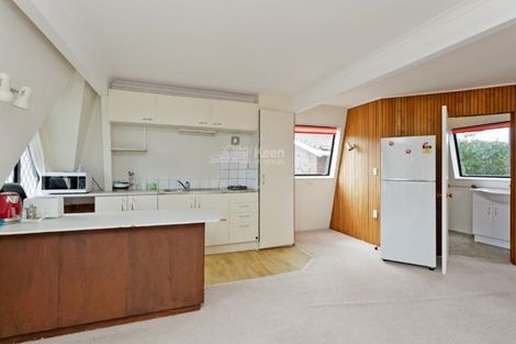 Photo of property in 4 Cliff Road, Torbay, Auckland, 0630
