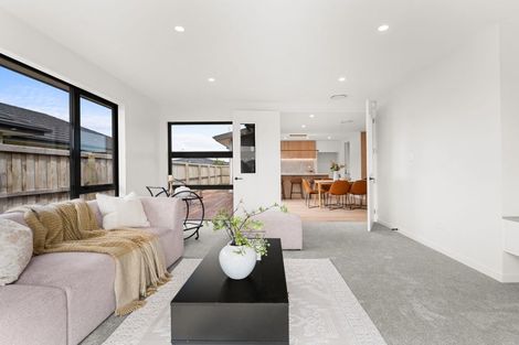 Photo of property in 29 Coach Way, Rolleston, 7614