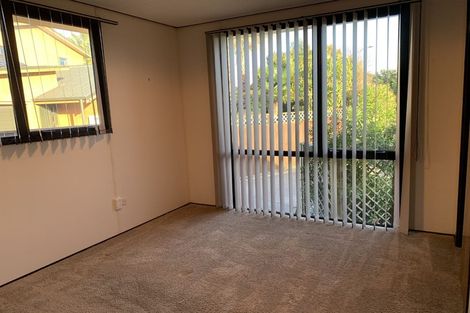 Photo of property in 10 Robert Grove, Paraparaumu, 5032