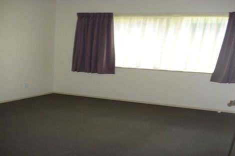 Photo of property in 42a Queenwood Road, Levin, 5510