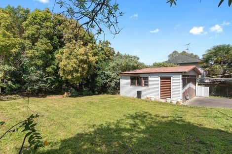 Photo of property in 26 Selwyn Crescent, Forrest Hill, Auckland, 0620