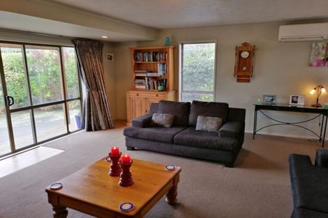 Photo of property in 26 Te Maru Place, Redwood, Christchurch, 8051
