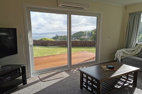 Photo of property in 11 Jasmine Grove, Maungaraki, Lower Hutt, 5010
