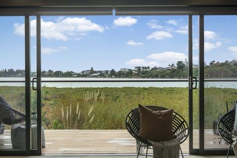 Photo of property in 5 Blenheim Place, Judea, 3110