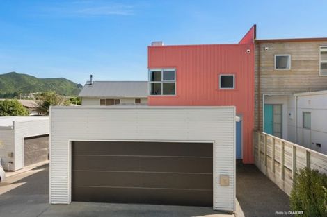 Photo of property in 75 Saddleback Grove, Karori, Wellington, 6012