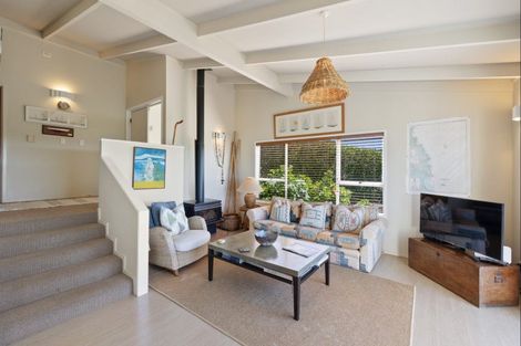 Photo of property in 8a Wairahi Road, Langs Beach, Waipu, 0582