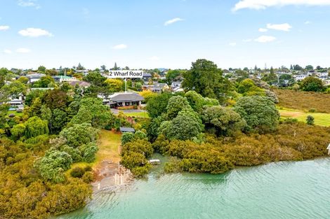 Photo of property in 2 Wharf Road, Te Atatu Peninsula, Auckland, 0610