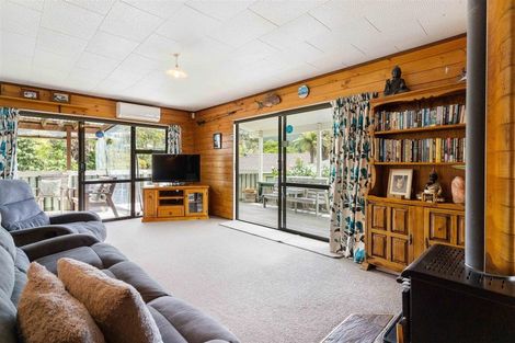 Photo of property in 121 Onemana Drive, Onemana, Whangamata, 3691