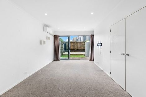 Photo of property in 16 Shelduck Way, Hobsonville, Auckland, 0616