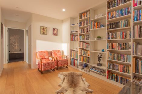 Photo of property in 19 Balmoral Lane, Redcliffs, Christchurch, 8081